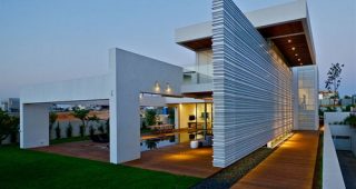 แบบบ้านสองชั้น Stylish Modern สวยเท่แปลกตา ด้วยเส้นสายที่ท้าทาย