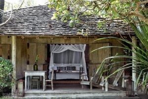 บ้านสไตล์รีสอร์ท บ้านไม้สไตล์โบราณ Romantic Antique
