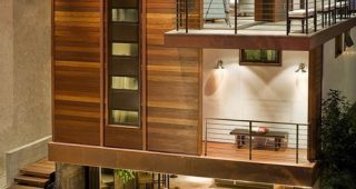 แบบบ้าน 3 ชั้น บ้านสวยอลังการสไตล์โมเดิร์น พักผ่อนริมทะเลสุดโรแมนติก