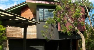 แบบบ้าน 2 ชั้น บ้านไม้ผสมผสาน สวยแบบไม่ตั้งใจ