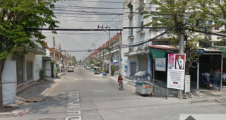 ทาวน์เฮาส์ หมู่บ้าน พร้อมชัย เพชรเกษม 69 Town House Promchai