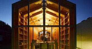 บ้านไม้สไตล์ Boathouse แข็งแกร่ง สว่าง สงบ บ้านของสถาปนิก Susanne Nobis