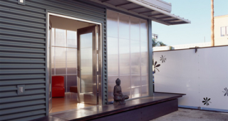สวยเนี๊ยบ Zen Style จนลืมไปเลยว่านี่คือบ้าน Prefab!