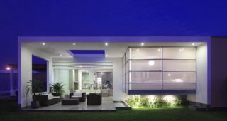 Casa Spa บ้านริมชายหาด ได้รับรางวัล Gold Medal Winner จากงาน Miami Biennale 2009