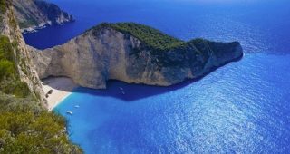 Santorini ประเทศกรีซ สวรรค์ของคนรักทะเลสีฟ้าใส
