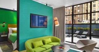 The William Hotel โรงแรมสุดจี๊ด สีสันสดจัดในนิวยอร์ค