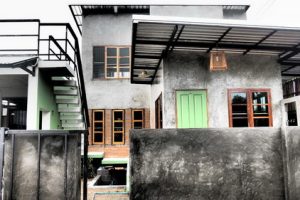 บ้านสถาปนิก งบประมาณ 1.3 ล้านบาท 3 นอน 4 ห้องน้ำ 1 โกดัง จอดรถ 2 คัน