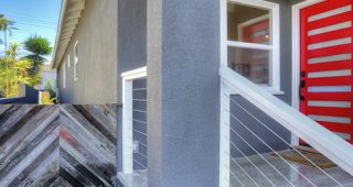 รีโนเวทบ้านสวยไม่เหมือนใครด้วยผนังปูน Stucco Wall