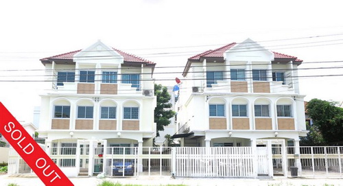 บ านแฝด ซอยร ชดาภ เษก 32 แยก 7 11 โครงการจาก sdp property 2021 2564 ร ว วคอนโด คอนโดใหม บ านเด ยว ทาวน โฮม ทาวน เฮ าส คอนโดเป ดใหม คอนโดพร อมอย คอนโด ใกล ต ด รถไฟฟ า bts รถไฟฟ าใต ด น mrt คอนโดม อสอง คอนโดให เช า ซ อ ขายคอนโด เช าคอนโด