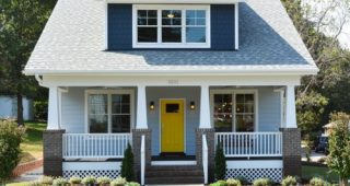 Oberlin Bungalow บ้านพักตากอากาศ สีฟ้าพาสเทล ภายในสวยหรู