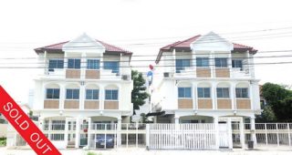 บ้านแฝด ซอยรัชดาภิเษก 32 แยก 7-11 โครงการจาก SDP Property