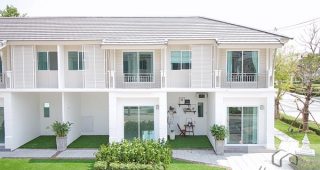 รีวิว พฤกษาวิลล์ 75 ราชพฤกษ์-แม่เหียะ ทาวน์โฮม และบ้านแฝดสไตล์ล้านนาประยุกต์ ใกล้สนามบินเชียงใหม่