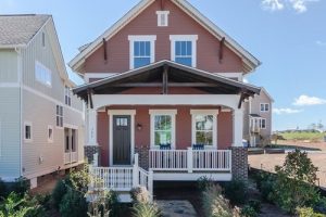 Riverwalk Craftsman บ้านไม้สีชมพูกะปิ ภายในแต่งสวย