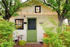 The Arrow House กระท่อมท้ายสวน ซ่อนสายตาจากโลกภายนอก