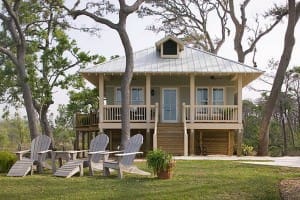 แปลนบ้านแนวบีชเฮ้าส์ สวยอบอุ่น ขนาด 2 ห้องนอน