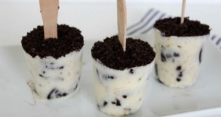 D.I.Y. ไอศครีมโอริโอ้ ทำง่าย ๆ เพียง 4 ขั้นตอน