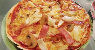 อร่อยไม่ต้องง้อร้าน!!! รีวิว วิธีการทำ Pizza แบบฉบับหนักเครื่อง ง่าย ๆ ด้วยหม้อทอดไร้น้ำมัน Delizi