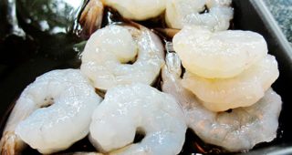 สูตรทำกุ้งสด ให้กลายเป็นกุ้งเด้ง หนึบหนับ ได้ง่าย ๆ