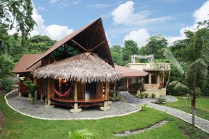 บ้านพักตากอากาศแนว Eco ผสานสไตล์พื้นเมือง จาก Costa Rica