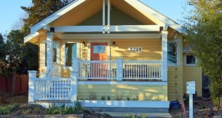 Ballard House บ้านสีเหลืองนวลสวย แต่งเนี๊ยบทุกมุมบ้าน