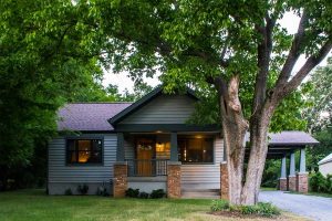 CHARLOTTE PARK COTTAGE ปรับบ้านเก่าปี 1940s ให้ใหม่น่าอยู่