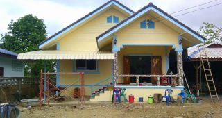 สร้างบ้านชั้นเดียวหลังน้อยแสนอบอุ่น ให้ตา-ยาย ด้วยงบประมาณ 9 แสนบาท