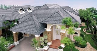 7 ข้อแนะนำดี ๆ เลือกสีหลังคาบ้านได้อย่างลงตัว!