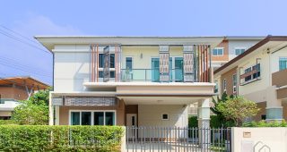 EP.1633 รีวิว บ้านเดี่ยว Le Neo สุขุมวิท-เอราวัณ บ้านใหญ่หรู ตกแต่งครบ พร้อมอยู่ ใกล้ 2 รถไฟฟ้าและทางด่วน เริ่ม 8.99 ล้าน*