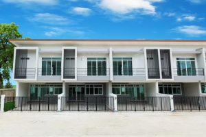 ทาวน์โฮม The Miracle Plus เพชรเกษม 63 โครงการ 2 กว้าง โปร่ง โล่ง สบาย เริ่ม 2.69 ล้านบาท