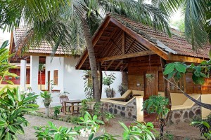 บ้านกระท่อมไม้ริมทะเลบรรยากาศร่มรื่นเย็นสุขใจ