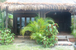 The Banana House โฮมสเตย์ไม้ในสวนกล้วย เพื่อวันพักผ่อนที่เรียบง่าย