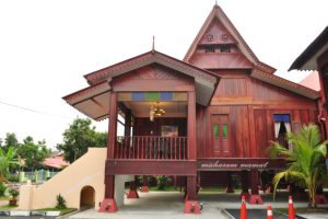 บ้านไม้จากมาเลเซีย งานเนี๊ยบสวยเป๊ะไม่แพ้เรือนไทย