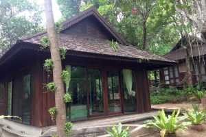 บ้านบังกะโลไม้แนวรัสติกสวยมีเสน่ห์