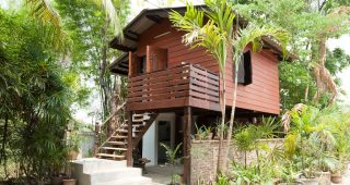 บ้านไม้สักในสวนปาล์ม อ.หางดง จ.เชียงใหม่