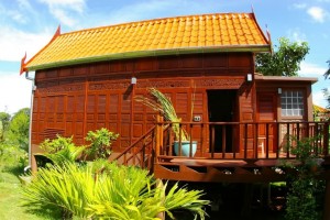บ้านไม้เรือนไทยผสมผสานบนเกาะกูด