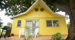 Lemon House บ้านคอทเทจสีเหลืองเลม่อน เย็นสบายในสวน
