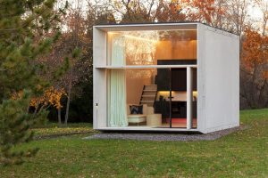 บ้าน Prefab ทรงเหลี่ยมทันสมัย สร้างไวแค่ 7 ชั่วโมงเสร็จ!