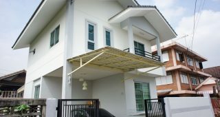 รีวิว : ปลูกบ้านสองชั้น พื้นที่ใช้สอย 161 ตร.ม. ตกแต่งเอง แบบพอเพียง