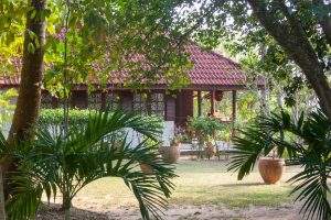 บ้านสวนริมชายหาด บรรยากาศสบายใจ งบ 6 แสน