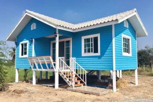 รีวิว บ้านชั้นเดียว ยกพื้นสูง พื้นที่ใช้สอย 51 ตร.ม. งบประมาณ 560,000 บาท