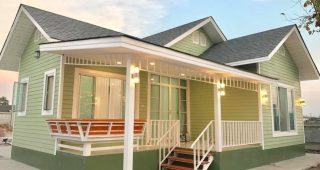 รีวิว บ้านชั้นเดียวยกพื้น สไตล์คอทเทจ พื้นที่ใช้สอย 75 ตร.ม. งบประมาณ 890,000 บาท