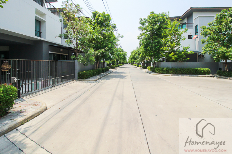 ep 815 ร ว ว บ านเด ยว บ านล มพ น สวนหลวง ร 9 baan lumpini suanluang grand rama 9 2021 2564 ร ว วคอนโด คอนโดใหม บ านเด ยว ทาวน โฮม ทาวน เฮ าส คอนโดเป ดใหม คอนโดพร อมอย คอนโด ใกล ต ด รถไฟฟ า bts รถไฟฟ าใต ด น mrt คอนโดม อสอง คอนโดให เช า