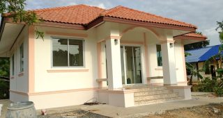 รีวิว บ้านชั้นเดียวยกพื้น พื้นที่ใช้สอย 76 ตร.ม. งบประมาณ 750,000 บาท