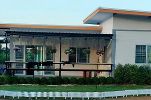 รีวิว บ้านสวนโมเดิร์นชั้นเดียว พื้นที่ใช้สอย 115 ตร.ม. งบประมาณ 5 แสนบาท