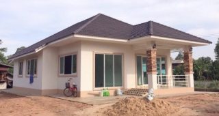 รีวิว บ้านชั้นเดียว พื้นที่ใช้สอย 90 ตร.ม. งบประมาณ 620,000 บาท