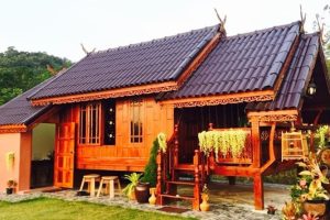 บ้านไม้ทรงไทยประยุกต์ สวยเนี๊ยบน่าอยู่