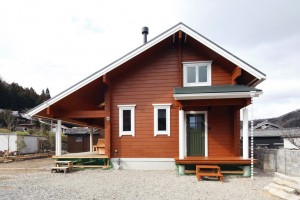 บ้านไม้ Log Cabin สีน้ำตาลช๊อกโกแลต สวยเนี๊ยบจากญี่ปุ่น