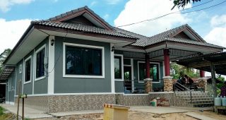 รีวิว บ้านชั้นเดียว แนวไทยประยุกต์ พื้นที่ใช้สอย 168 ตร.ม. งบประมาณรวม 1.6 ล้านบาท