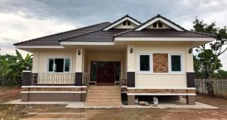 รีวิว บ้านชั้นเดียวยกพื้น พื้นที่ใช้สอย ประมาณ 165 ตร.ม. งบประมาณ 1.55 ลบ.