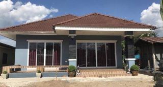รีวิว บ้านเดี่ยวชั้นเดียว แนวร่วมสมัย 3 ห้องนอน 2 ห้องน้ำ งบประมาณ 1.05 ล้านบาท